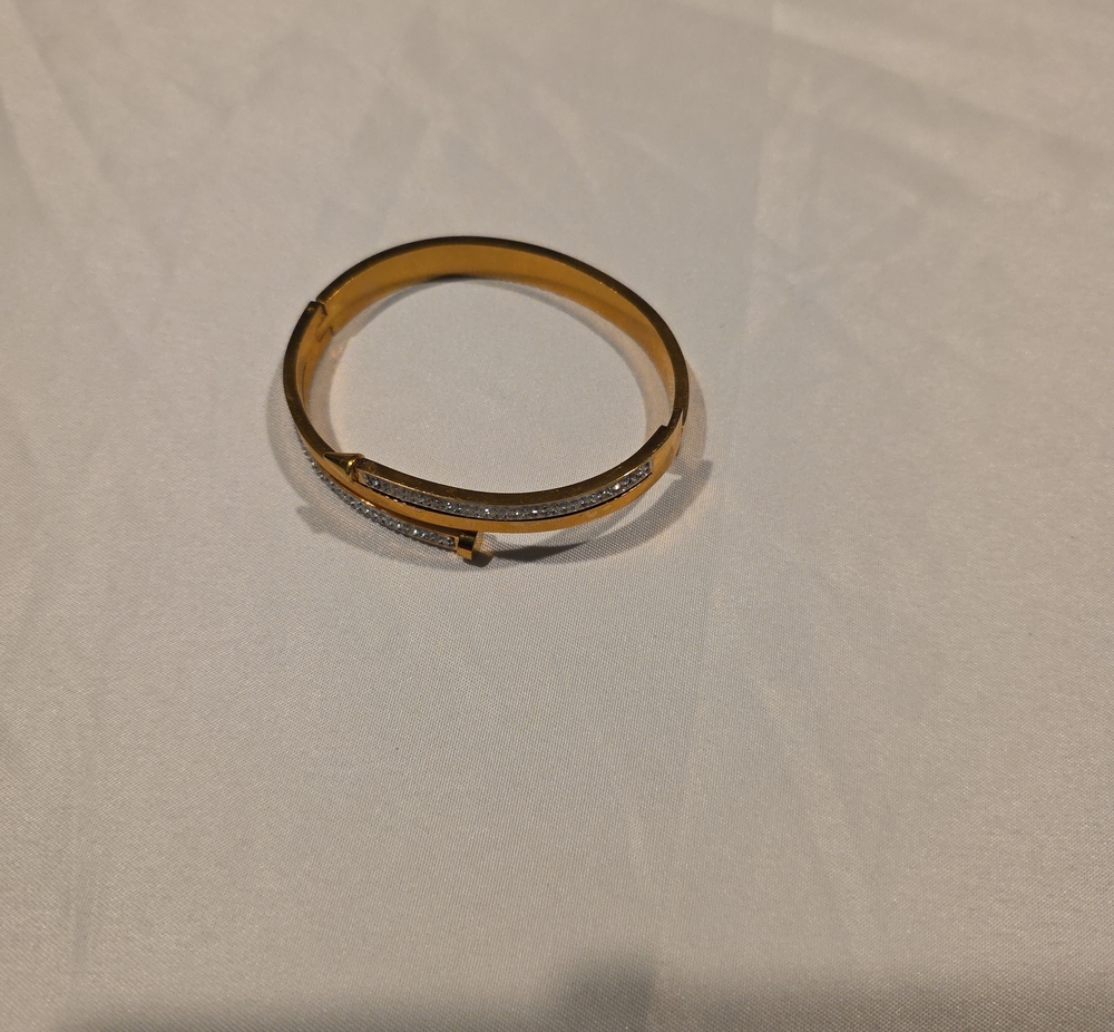 Source Unknown Gold-Tone Hinged Bangle with Clear Crystal Row